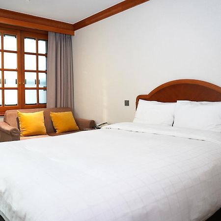 Karak Tourist Hotel Сеул Екстериор снимка