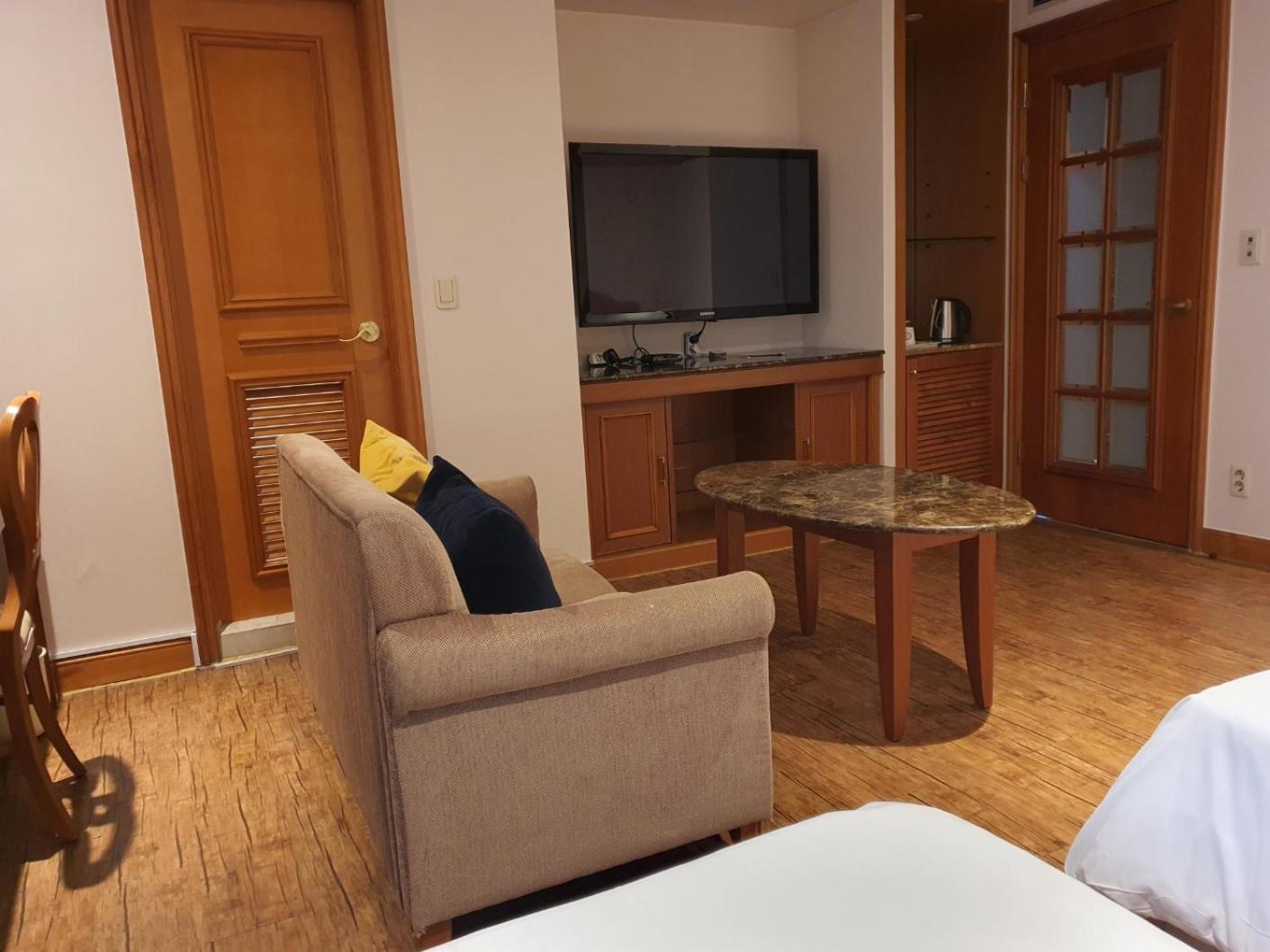 Karak Tourist Hotel Сеул Екстериор снимка