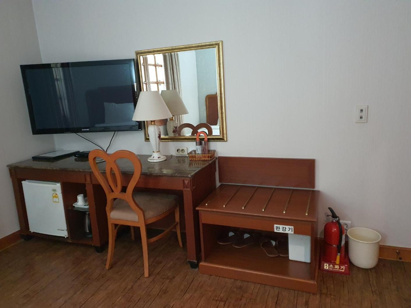 Karak Tourist Hotel Сеул Екстериор снимка