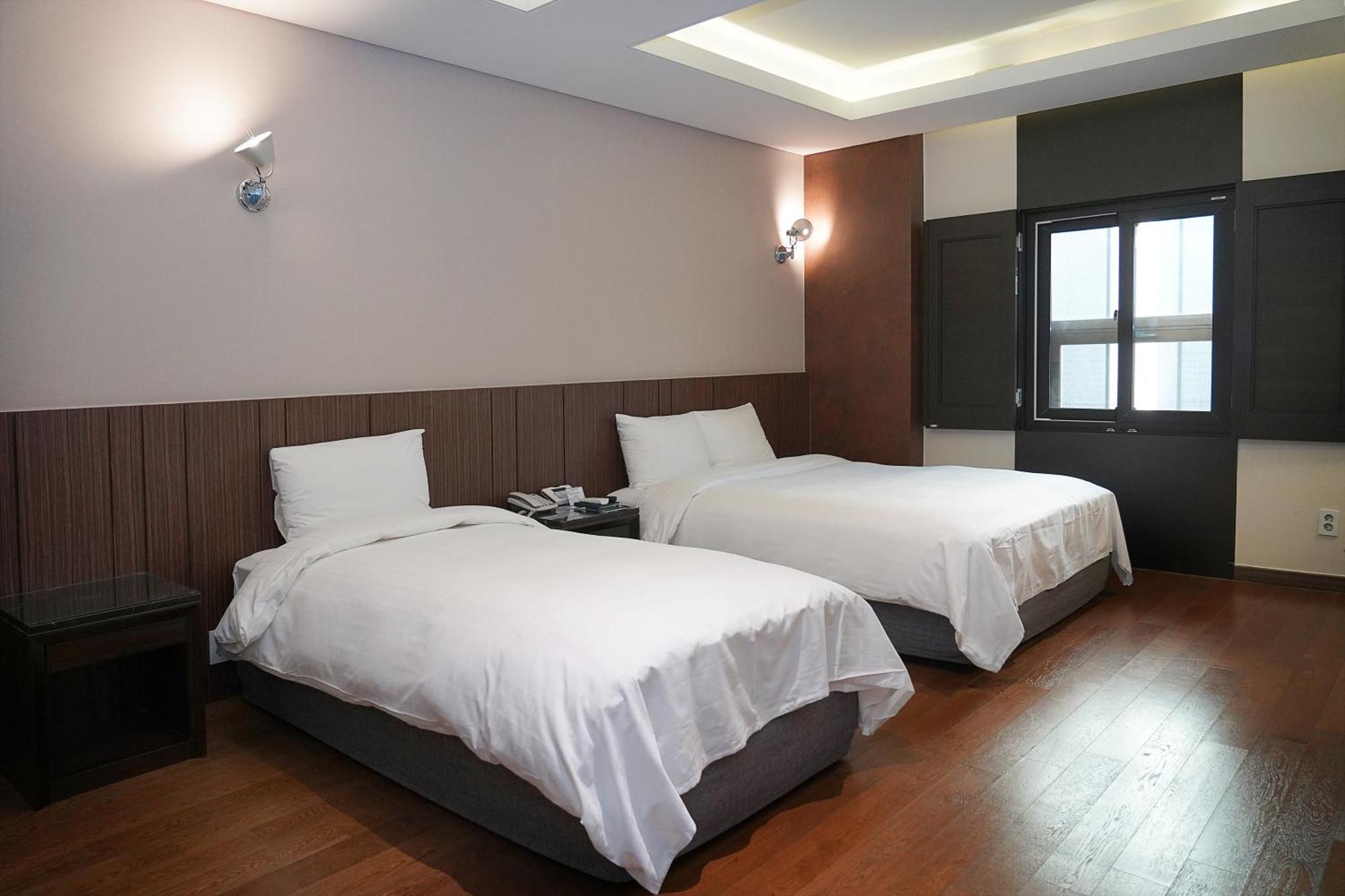 Karak Tourist Hotel Сеул Екстериор снимка