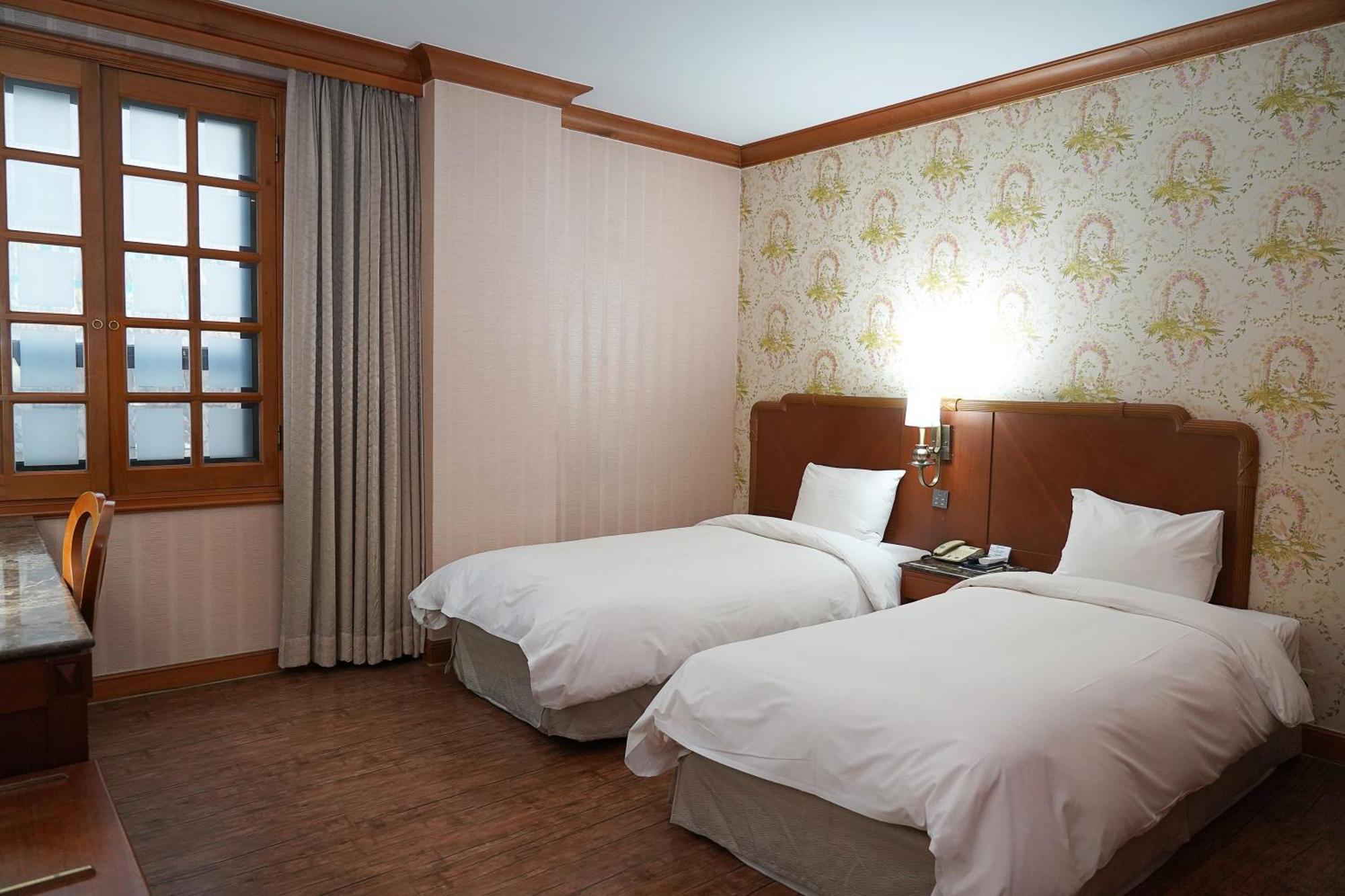 Karak Tourist Hotel Сеул Екстериор снимка